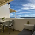 Kleanthi *